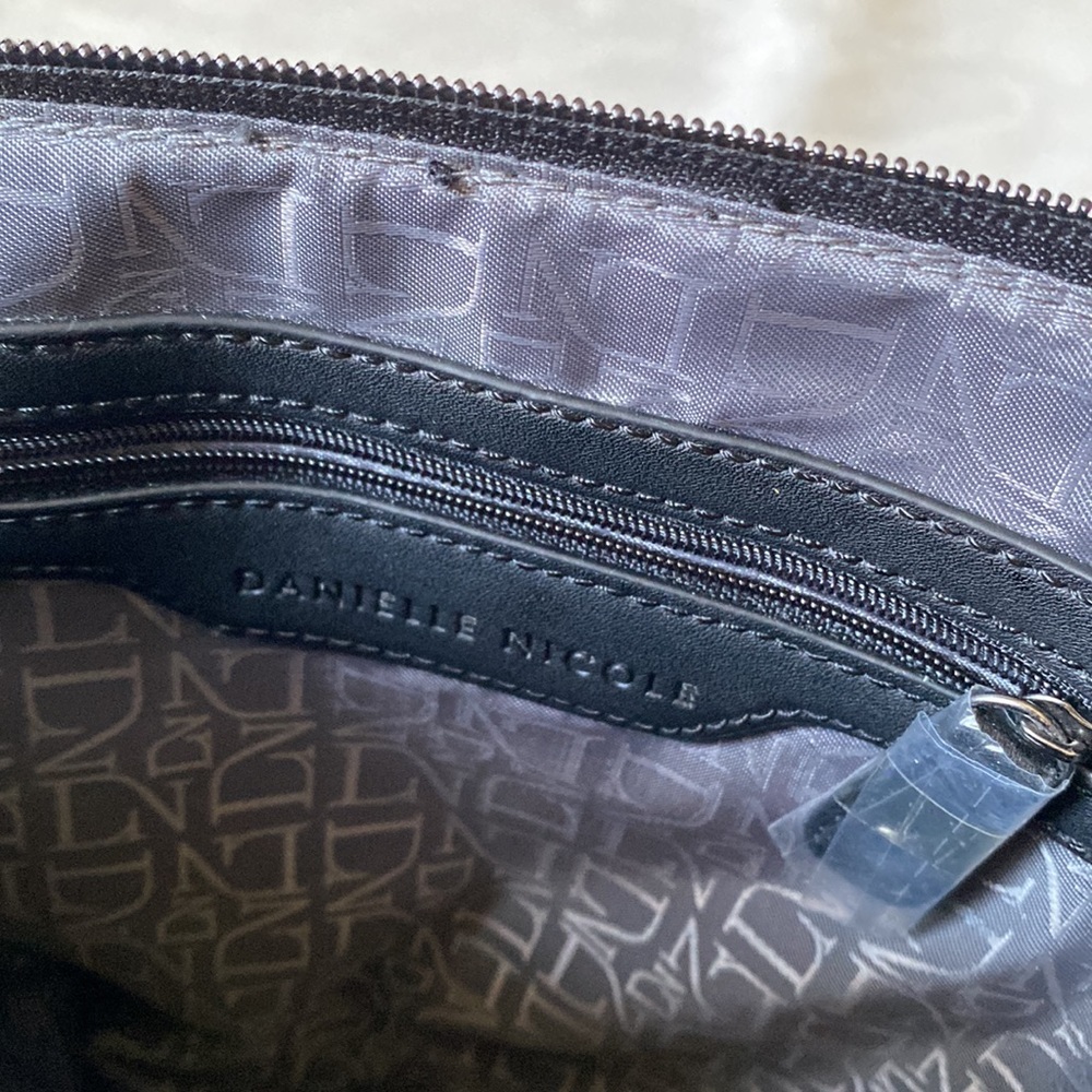 Danielle Nicole Grey Black Fleece Satchel With Cr… - image 7